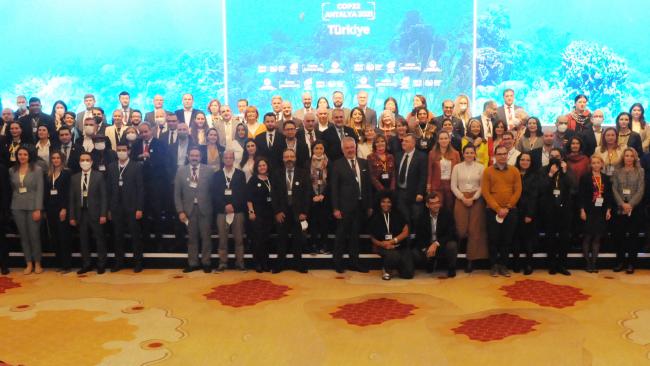 Family photo at the end of COP 22