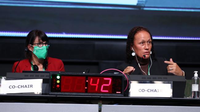 Helena Brown, Antigua and Barbuda, and Marina von Weissenberg, Finland
